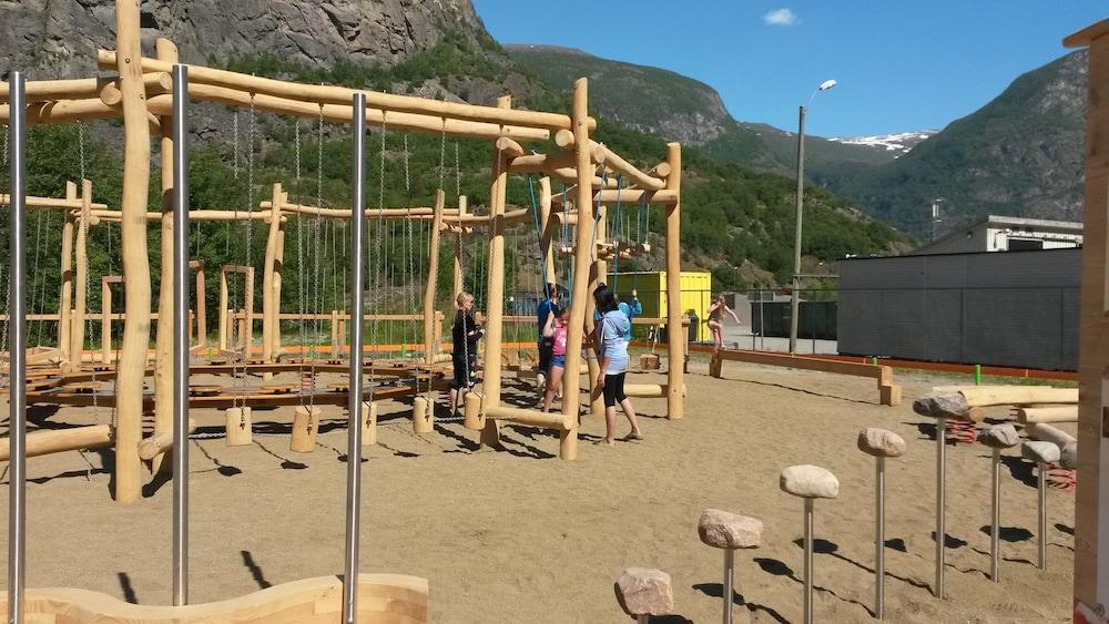 Laerdal Ferie- Og Fritidspark Lærdalsøyri Екстериор снимка