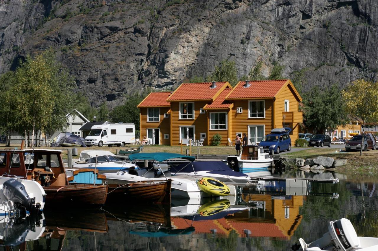 Laerdal Ferie- Og Fritidspark Lærdalsøyri Екстериор снимка