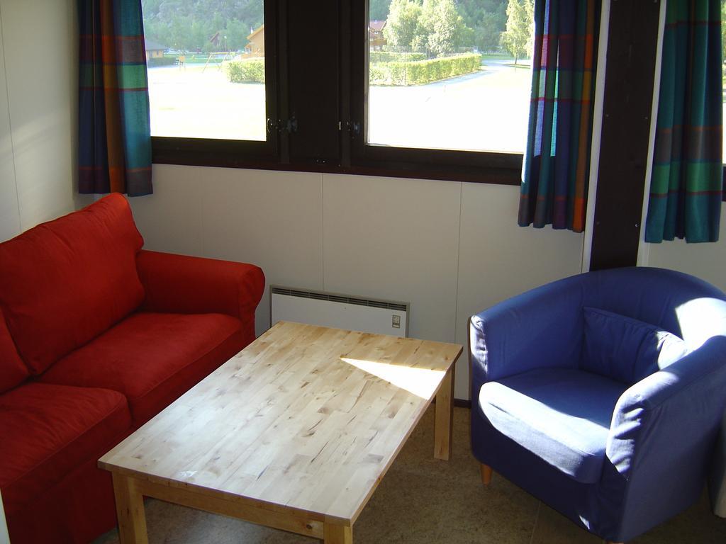 Laerdal Ferie- Og Fritidspark Lærdalsøyri Стая снимка